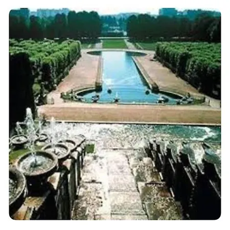 In Paris * Sèvres